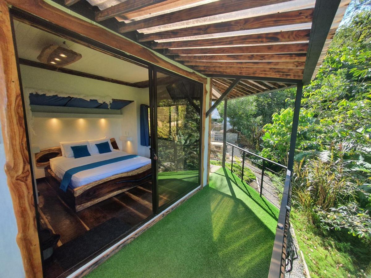 Hotel Glamping Tomaselli Manuel Antonio Exterior foto